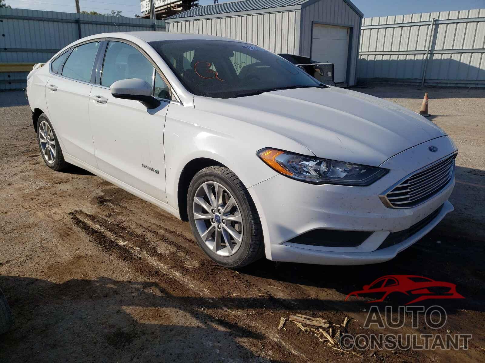 FORD FUSION 2017 - 3FA6P0LU5HR344588