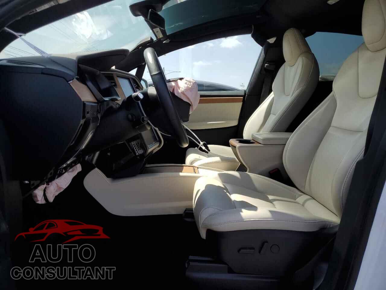 TESLA MODEL X 2021 - 5YJXCAE20MF308184