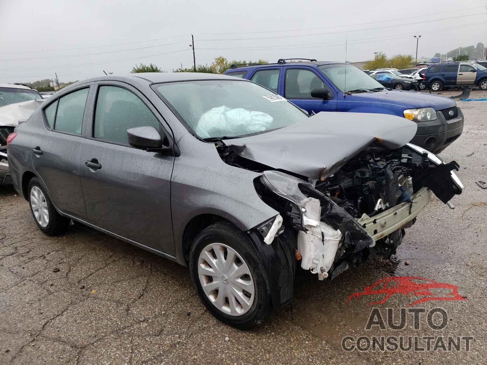 NISSAN VERSA 2018 - 3N1CN7AP0JL887707