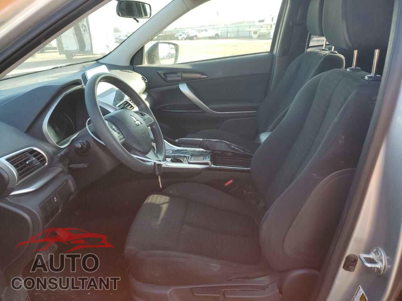 MITSUBISHI ECLIPSE 2019 - JA4AT4AA7KZ049182
