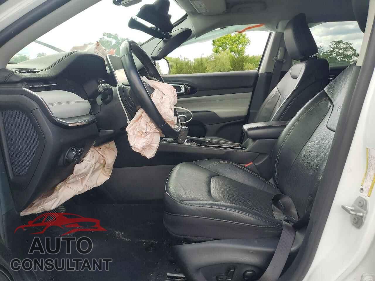 JEEP COMPASS 2022 - 3C4NJDCB7NT185231