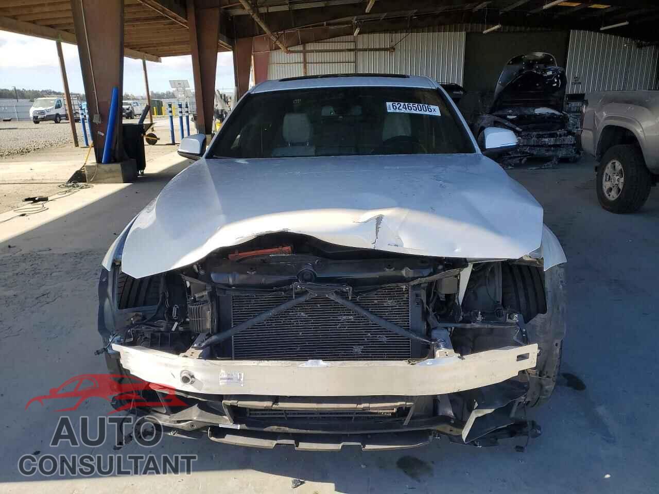 BMW 3 SERIES 2016 - WBA8E9G55GNU28215