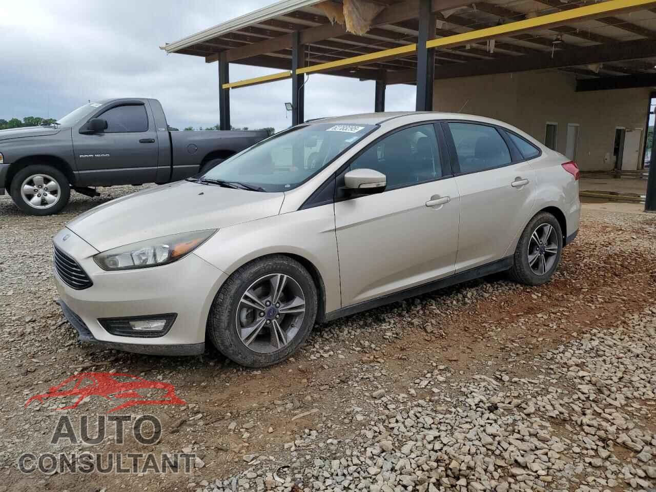 FORD FOCUS 2017 - 1FADP3FE3HL281812