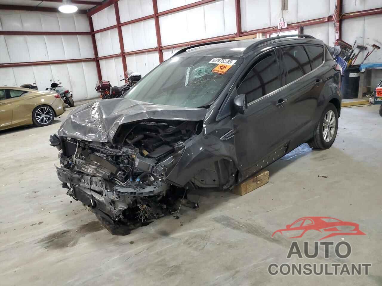 FORD ESCAPE 2018 - 1FMCU0GD7JUA80185