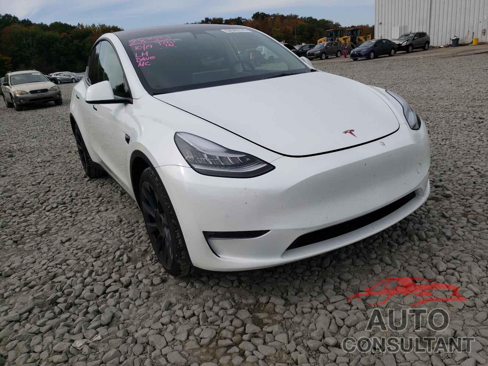 TESLA MODEL Y 2021 - 5YJYGDEE9MF090671