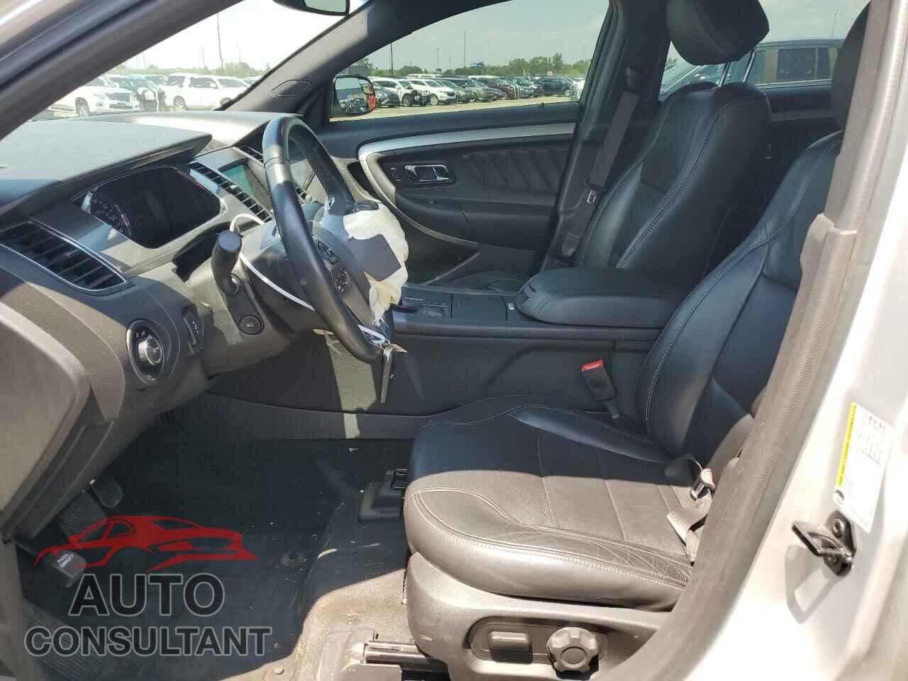 FORD TAURUS 2017 - 1FAHP2E85HG120653