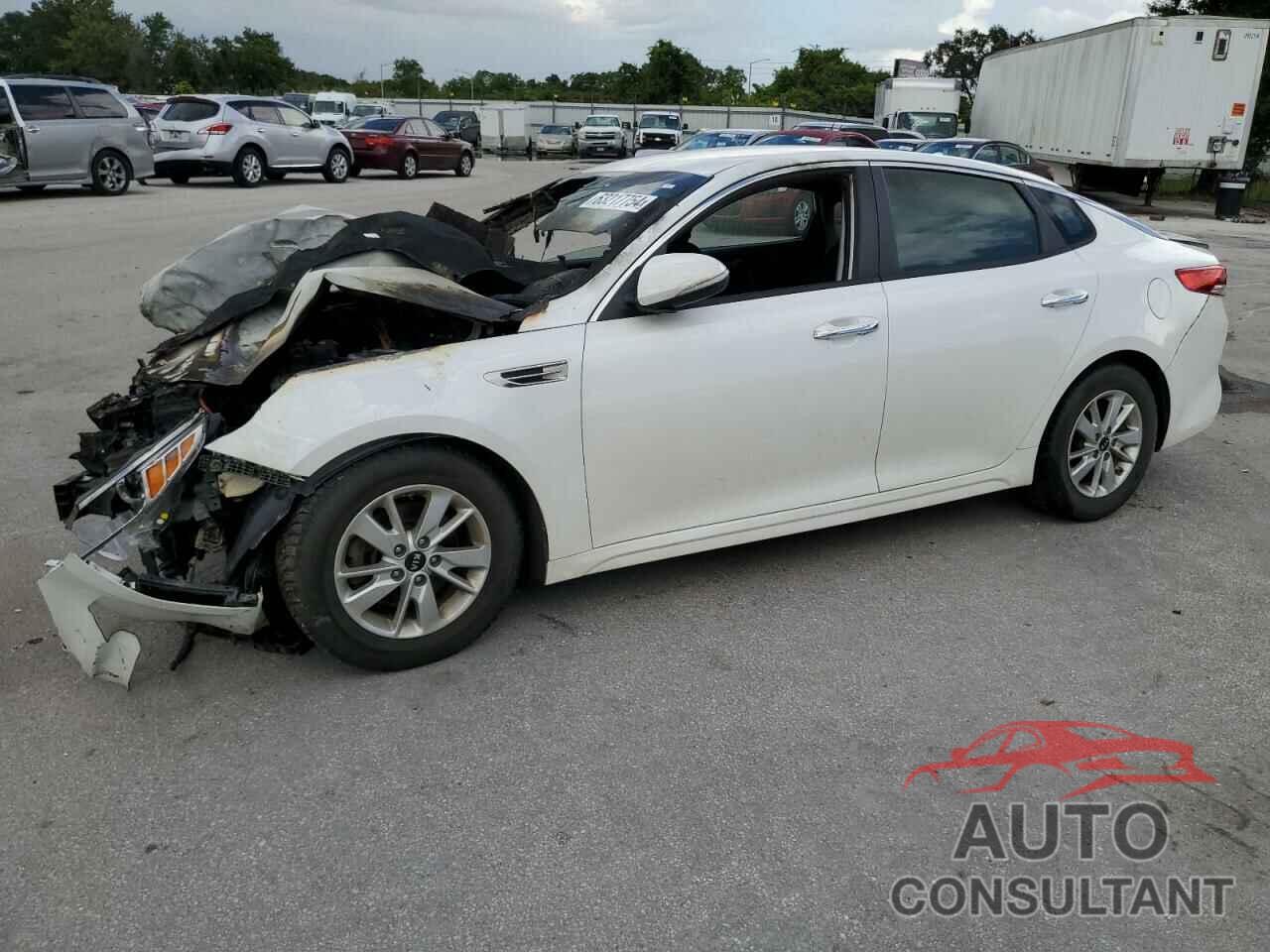 KIA OPTIMA 2018 - KNAGT4L36J5216374