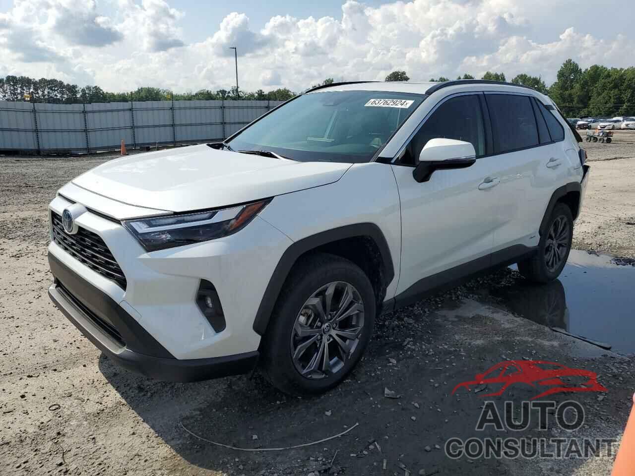 TOYOTA RAV4 2022 - JTMB6RFV7ND077415