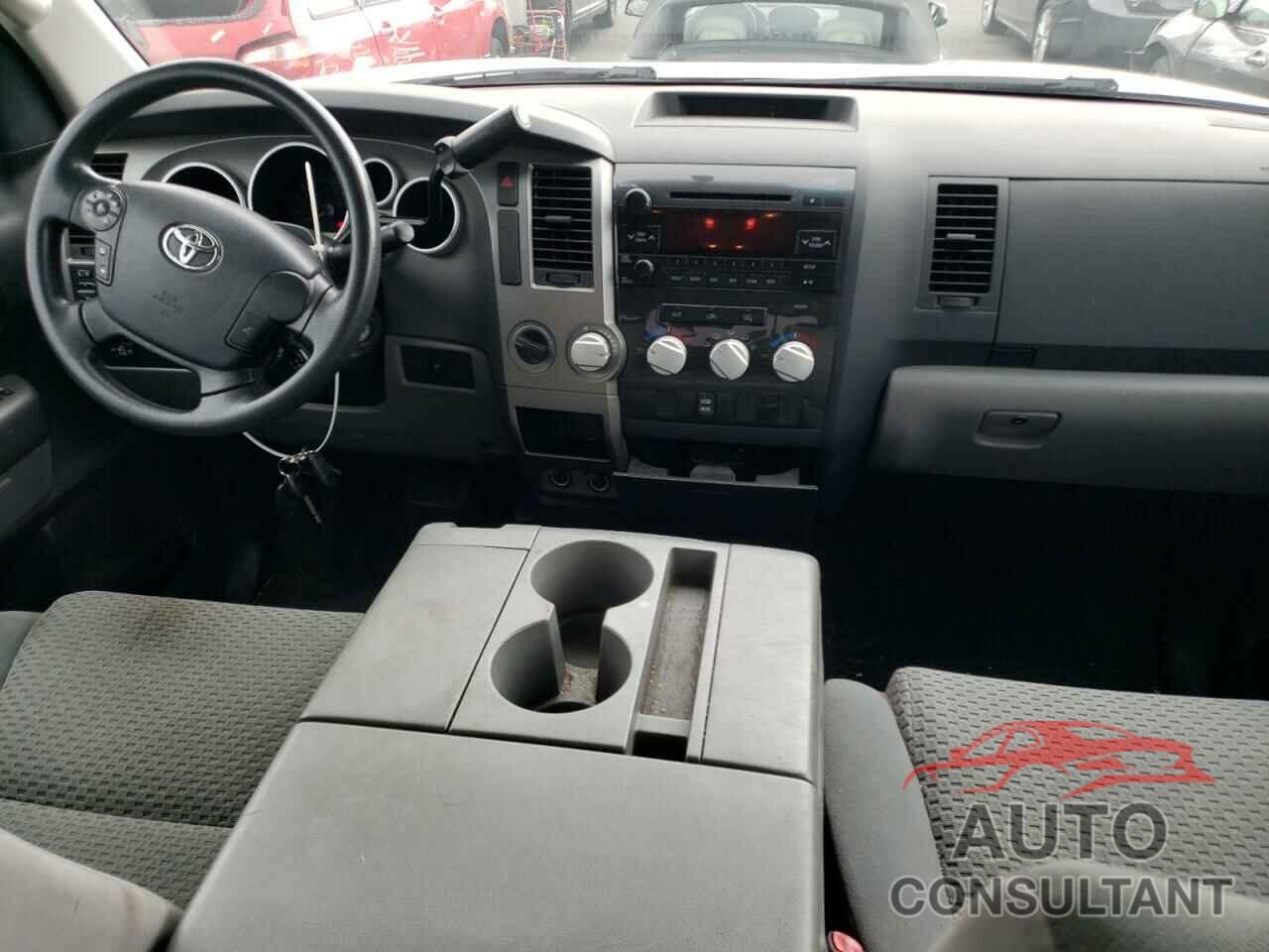 TOYOTA TUNDRA 2013 - 5TFUM5F12DX049541