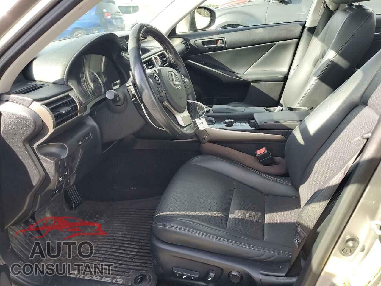 LEXUS IS 2014 - JTHBE1D29E5001510
