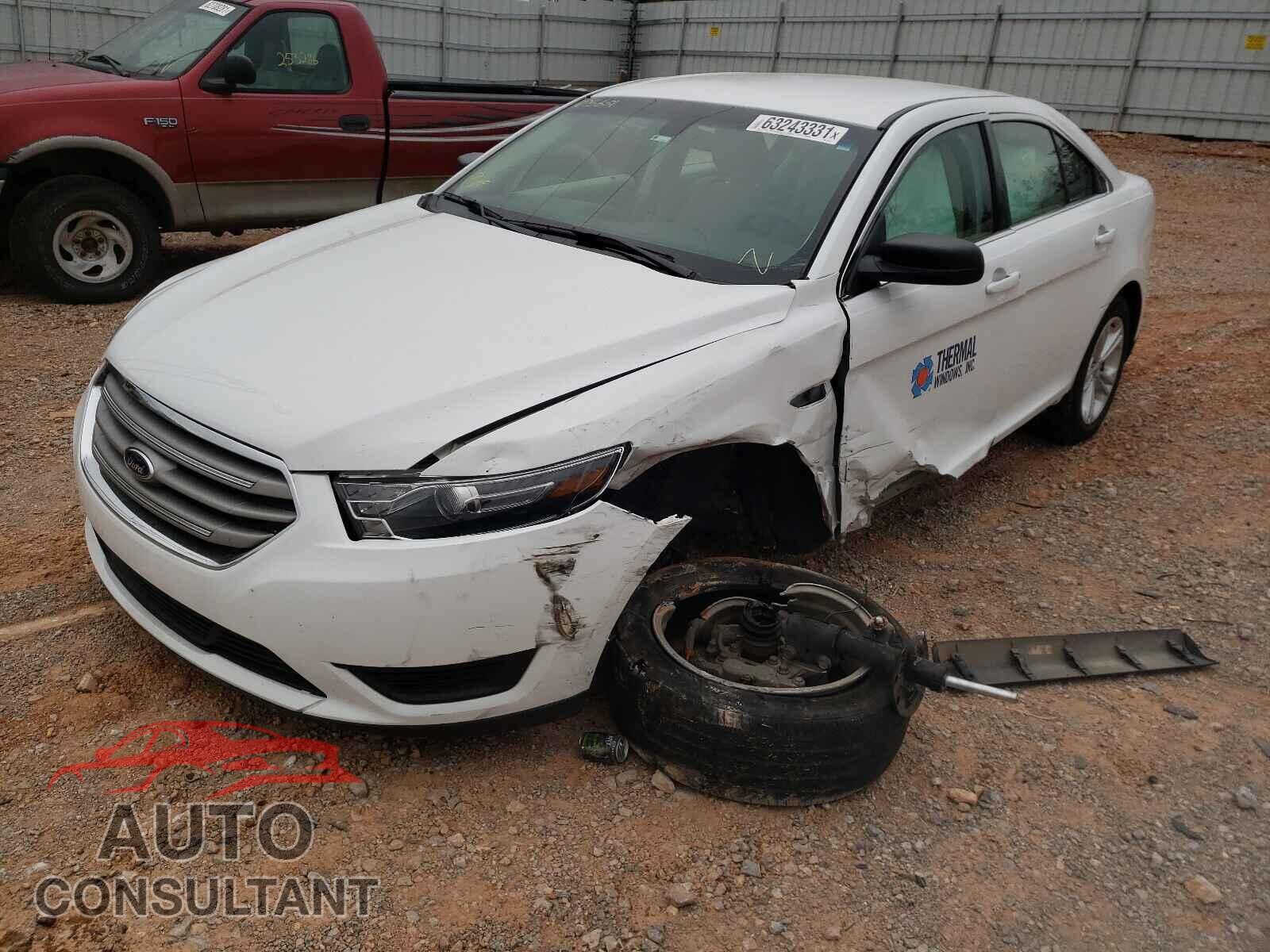 FORD TAURUS 2019 - 1FAHP2D82KG105651