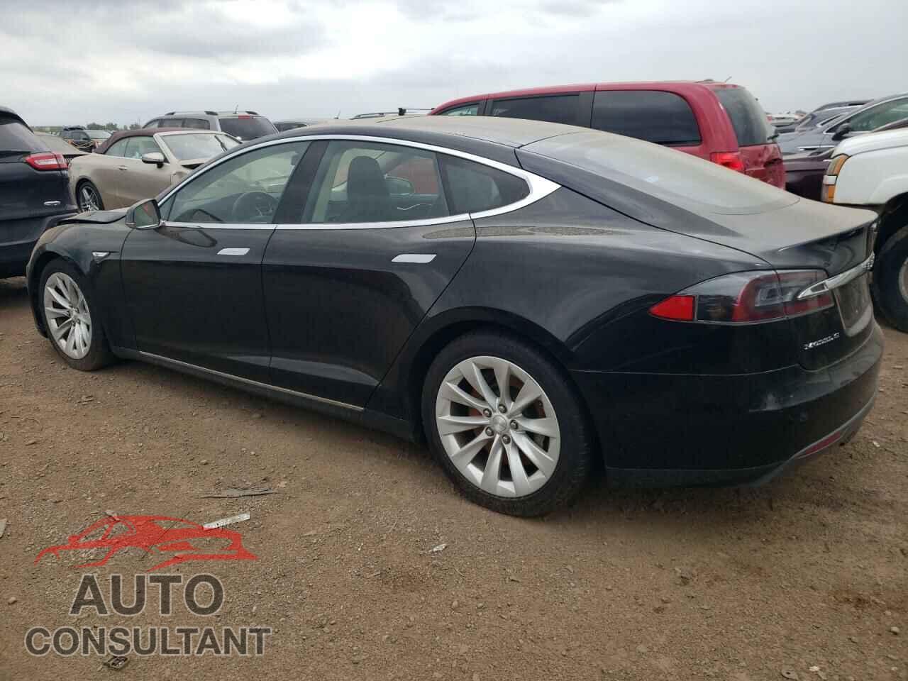 TESLA MODEL S 2016 - 5YJSA1E2XGF129851