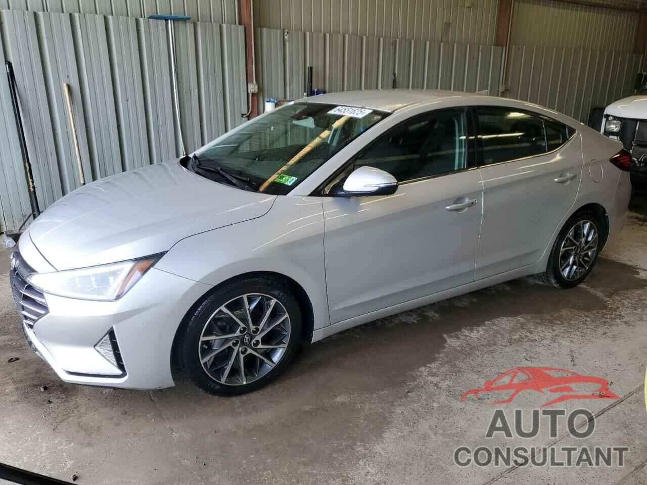 HYUNDAI ELANTRA 2019 - 5NPD84LF2KH434847