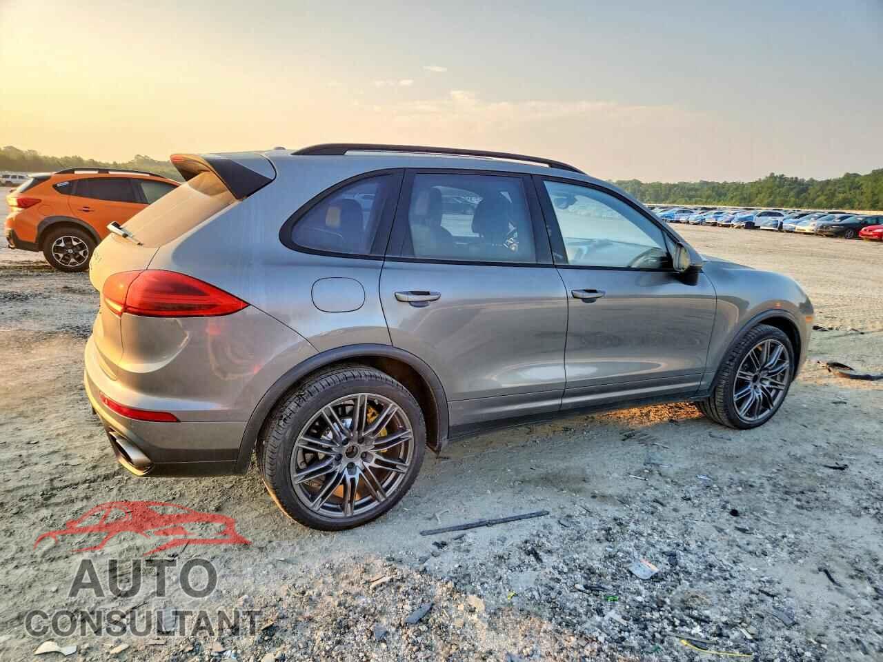 PORSCHE CAYENNE 2015 - WP1AC2A20FLA82308