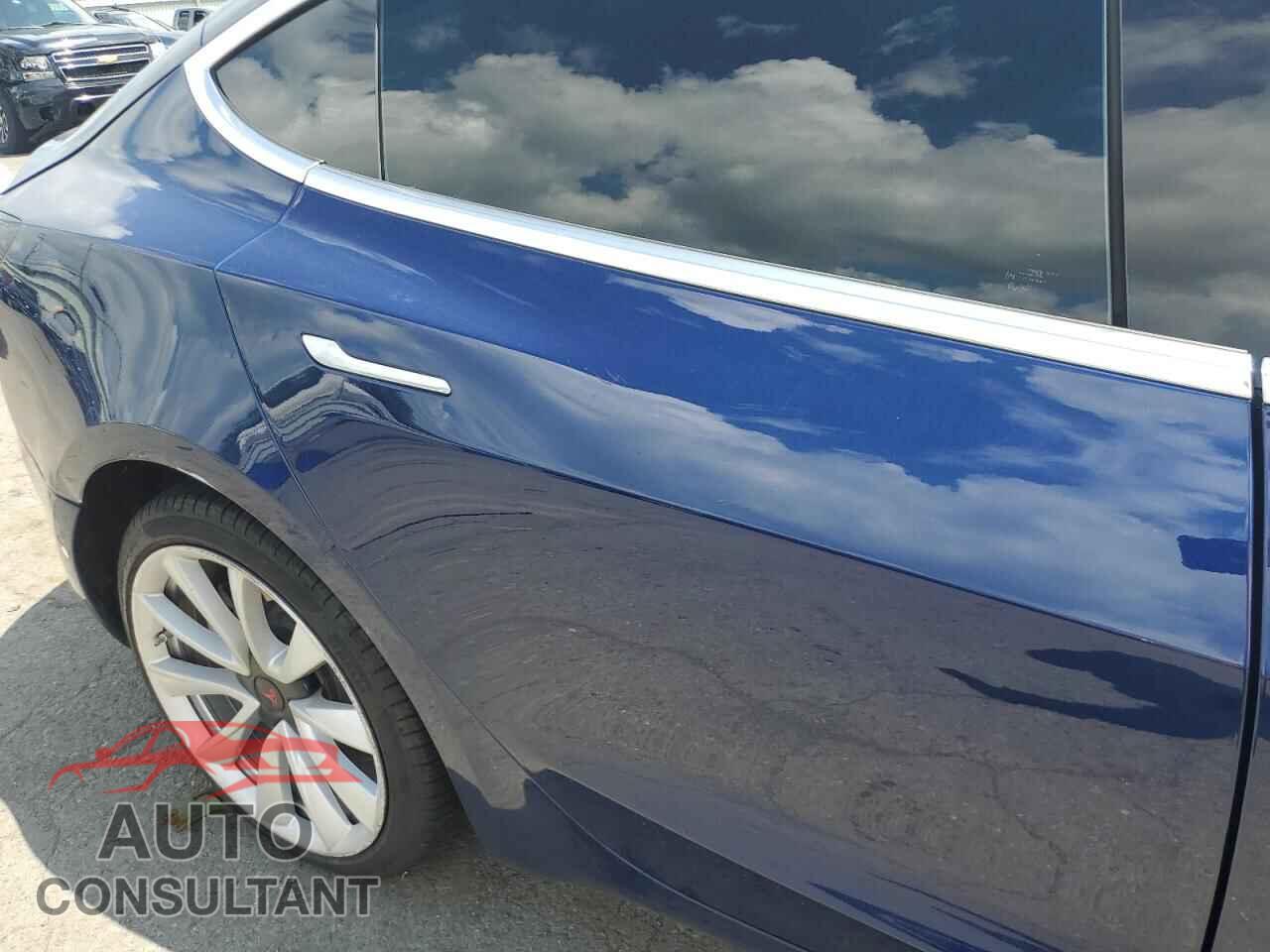 TESLA MODEL 3 2017 - 5YJ3E1EA8HF002548