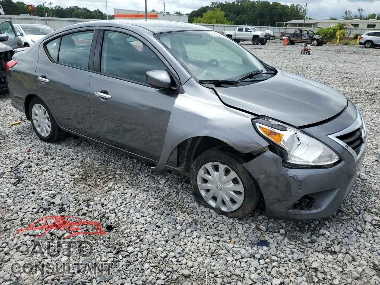 NISSAN VERSA 2017 - 3N1CN7AP3HL890899