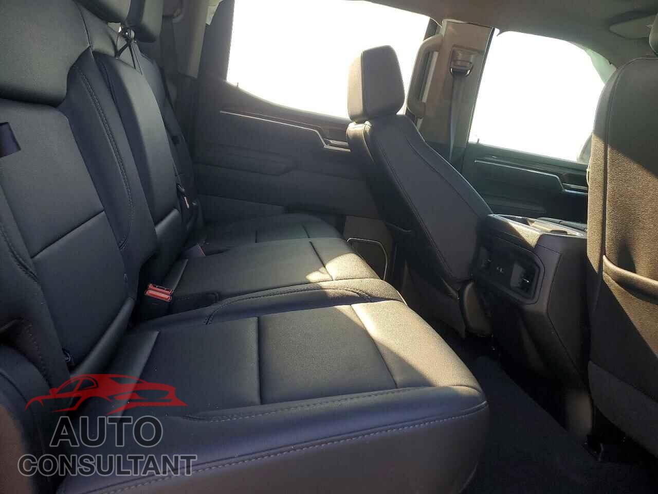 CHEVROLET SILVERADO 2025 - 1GCUKEE83SZ178667