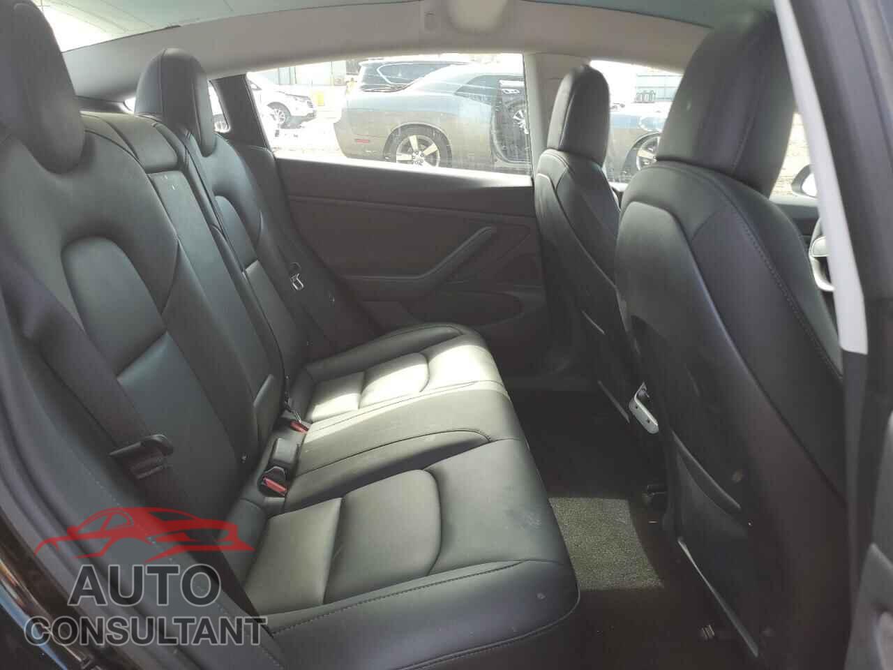 TESLA MODEL 3 2018 - 5YJ3E1EAXJF171928