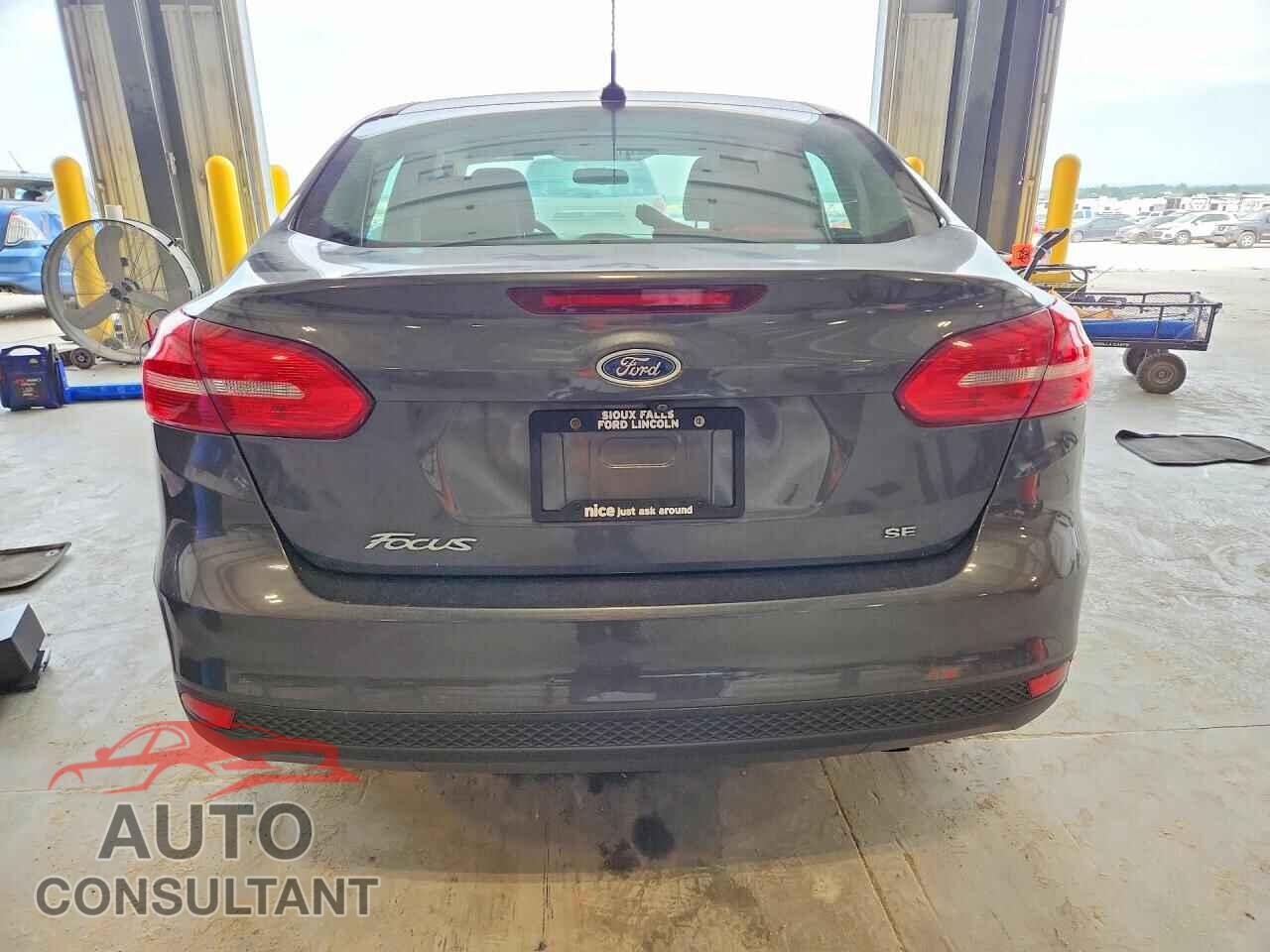 FORD FOCUS 2017 - 1FADP3F27HL314414