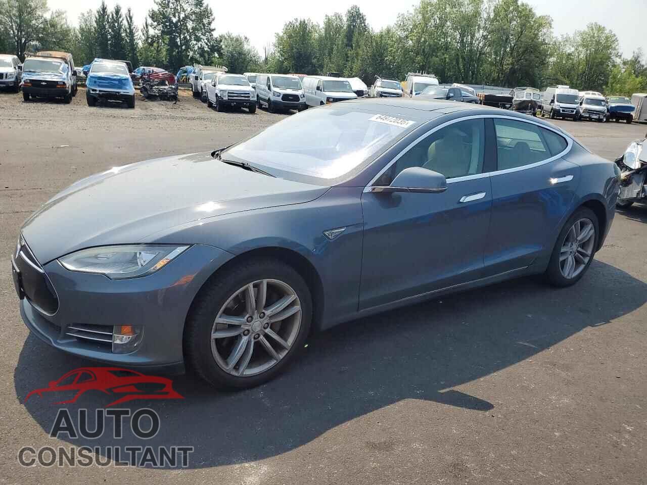 TESLA MODEL S 2013 - 5YJSA1CN6DFP18324