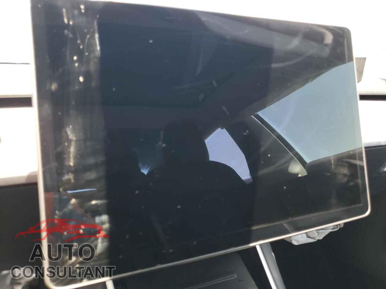 TESLA MODEL 3 2018 - 5YJ3E1EA3JF035480