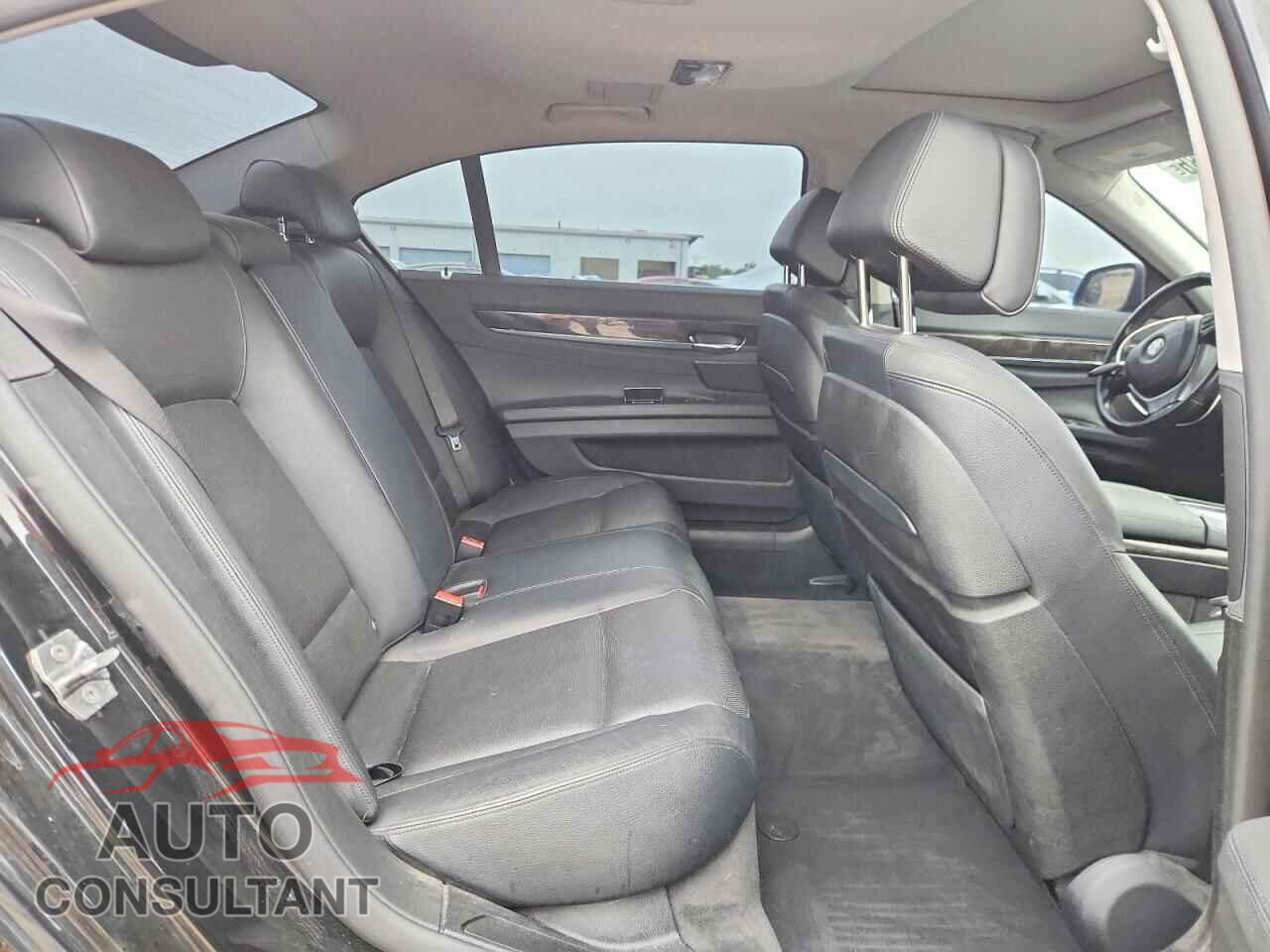 BMW 7 SERIES 2013 - WBAYF4C58DD127428