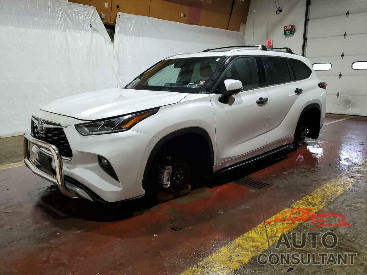 TOYOTA HIGHLANDER 2023 - 5TDKDRBH2PS041595