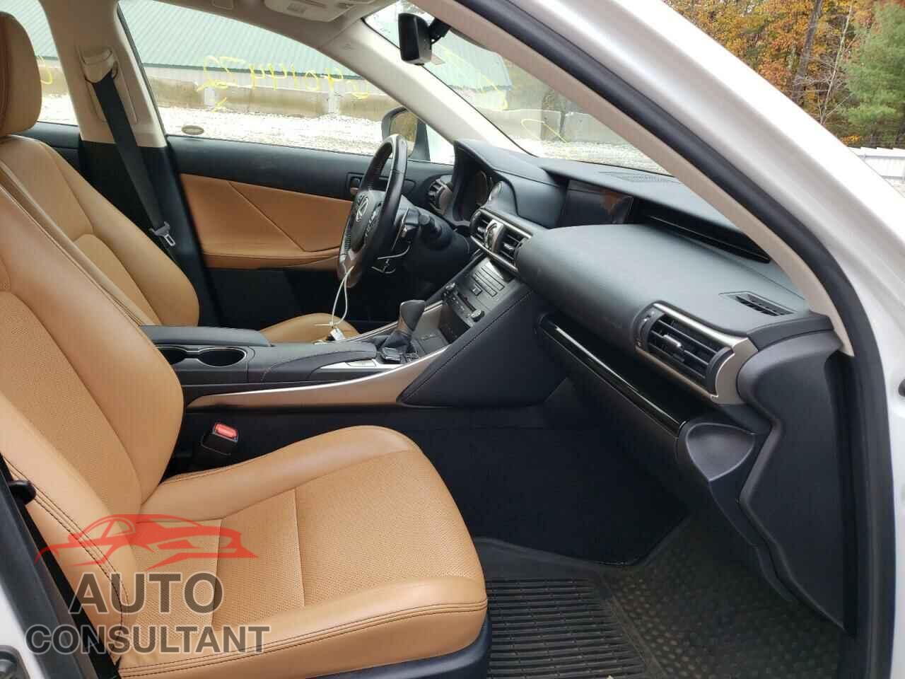 LEXUS IS 2017 - JTHCM1D2XH5020269