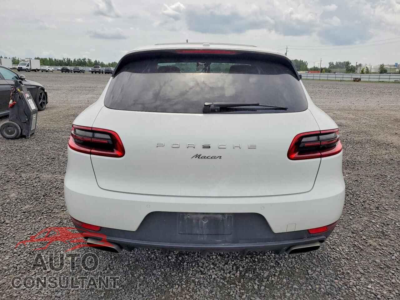 PORSCHE MACAN 2018 - WP1AA2A54JLB11351