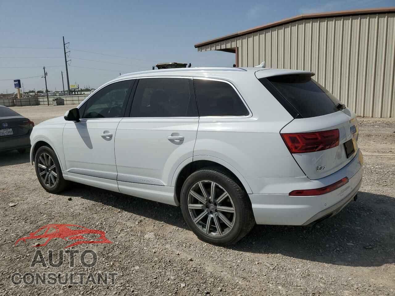 AUDI Q7 2018 - WA1VAAF73JD017358