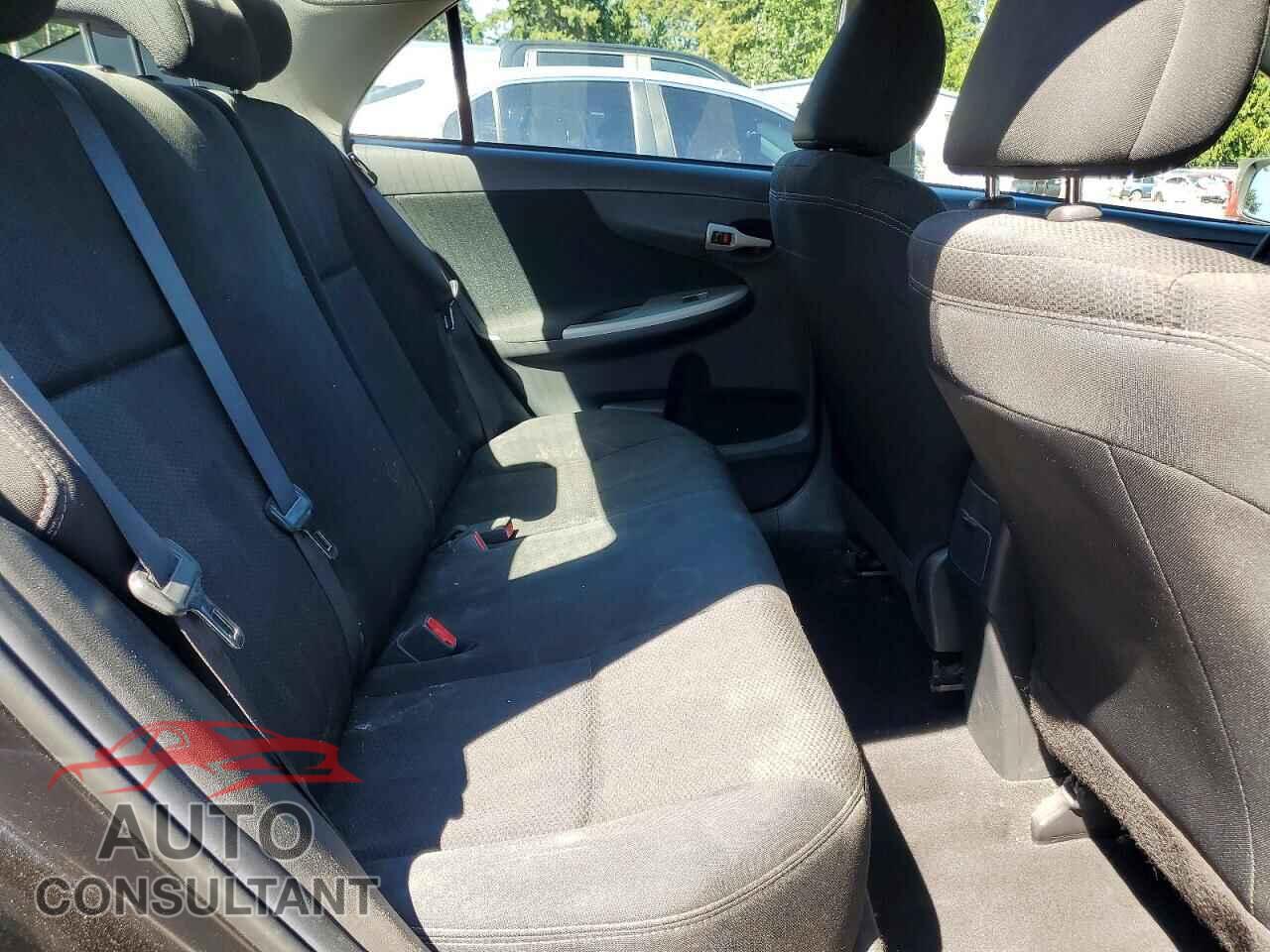 TOYOTA COROLLA 2013 - 5YFBU4EE8DP113196