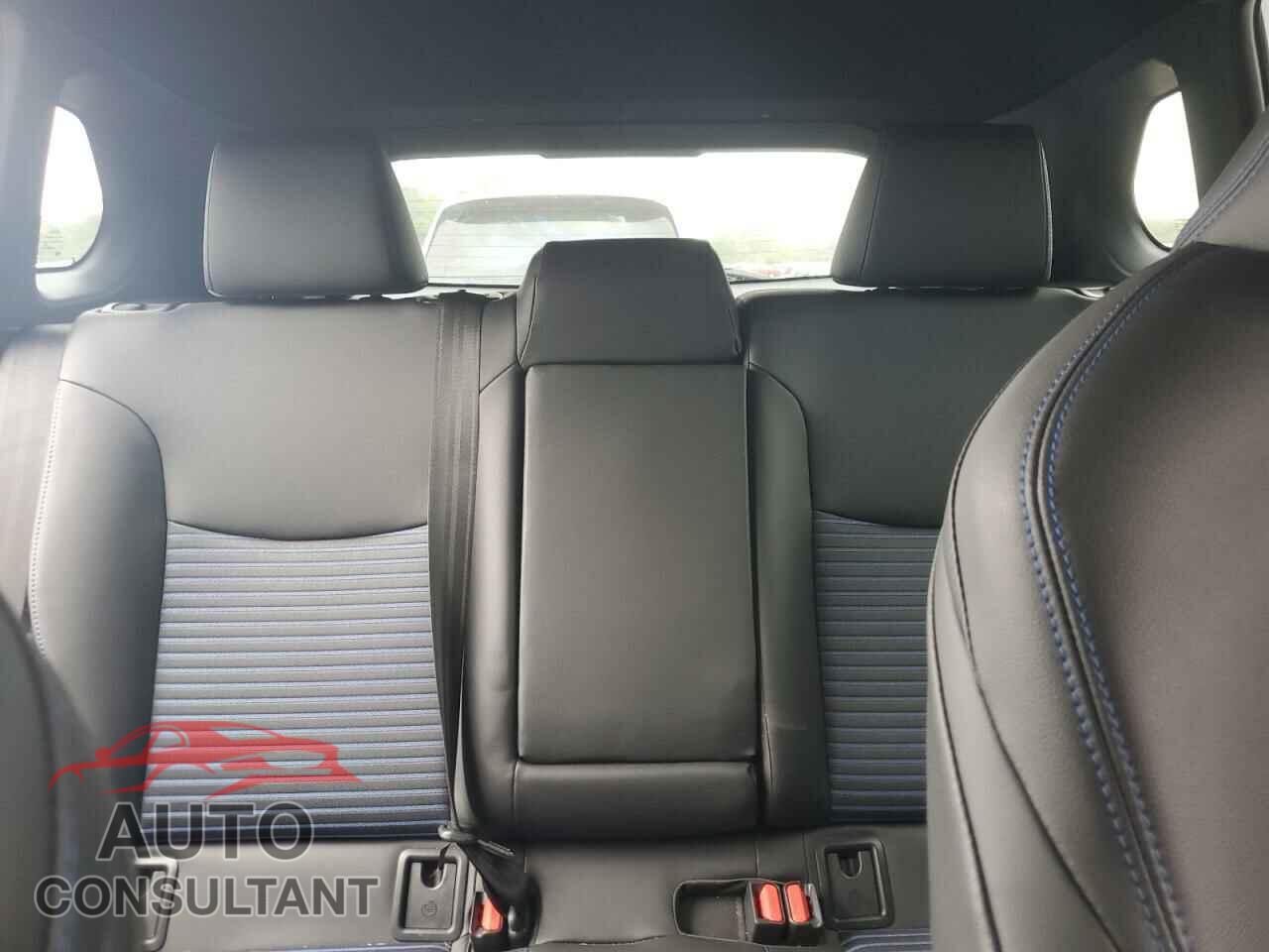TOYOTA COROLLA CR 2023 - 7MUFBABG7PV009649