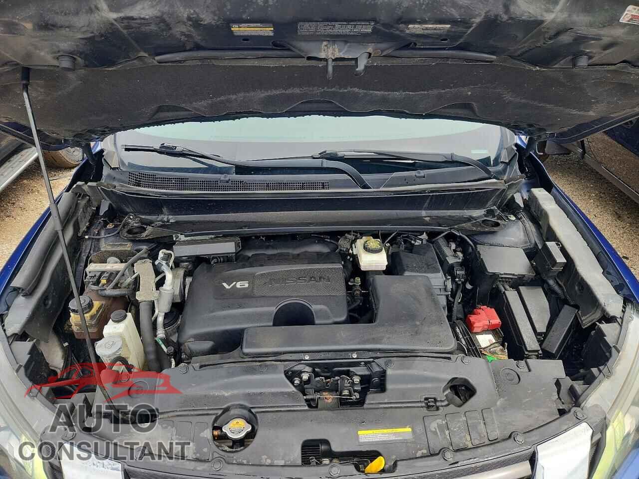 NISSAN PATHFINDER 2018 - 5N1DR2MM6JC614384