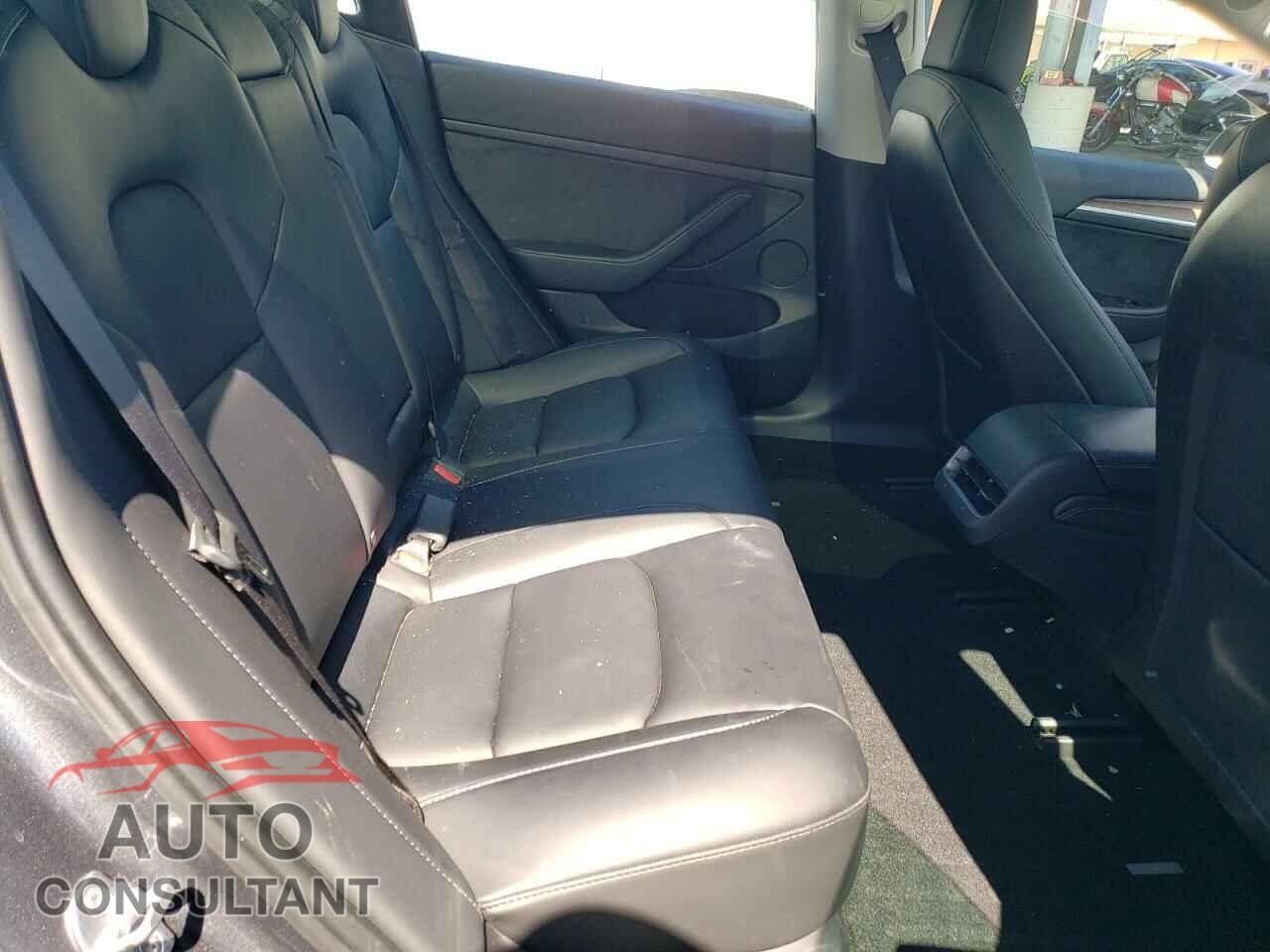 TESLA MODEL 3 2023 - 5YJ3E1EA5PF412576