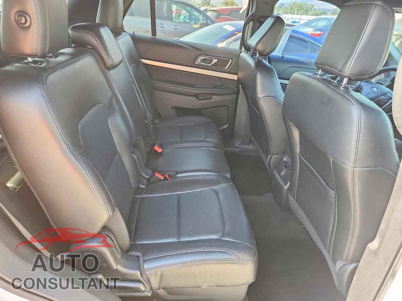 FORD EXPLORER 2018 - 1FM5K7D87JGB39474