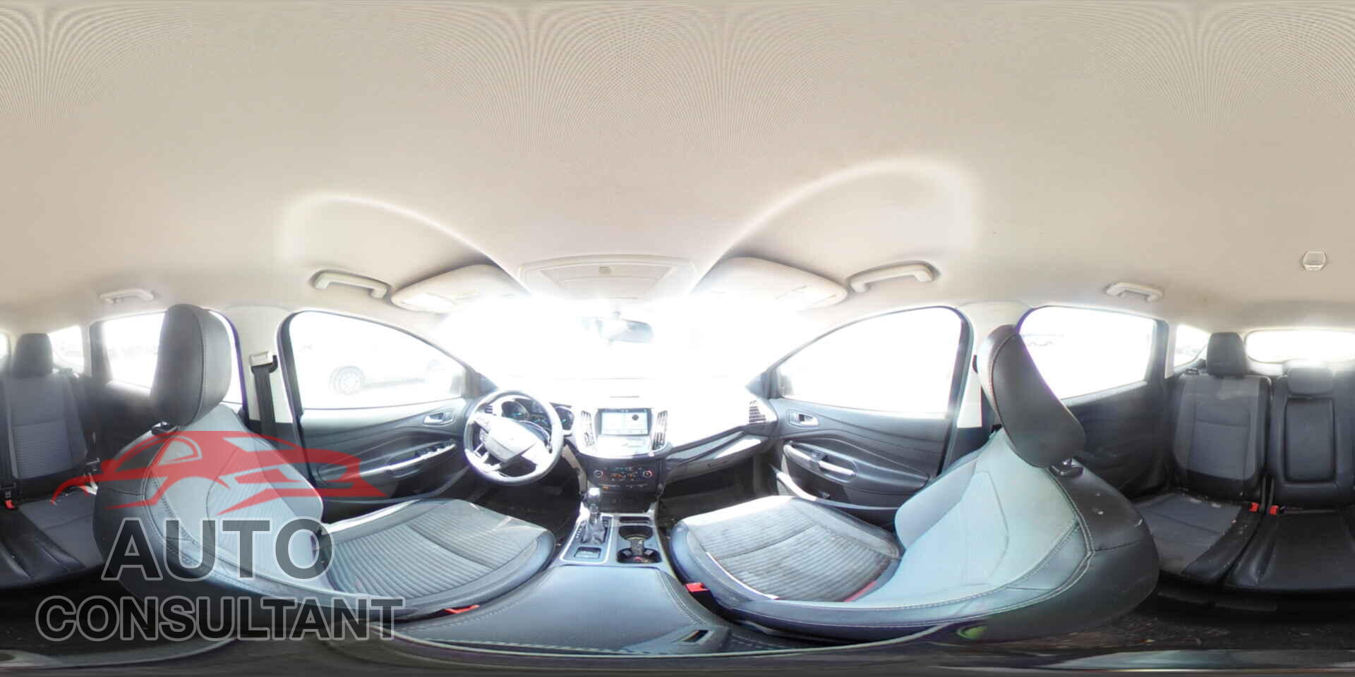 FORD ESCAPE 2018 - 1FMCU0GD7JUB11399