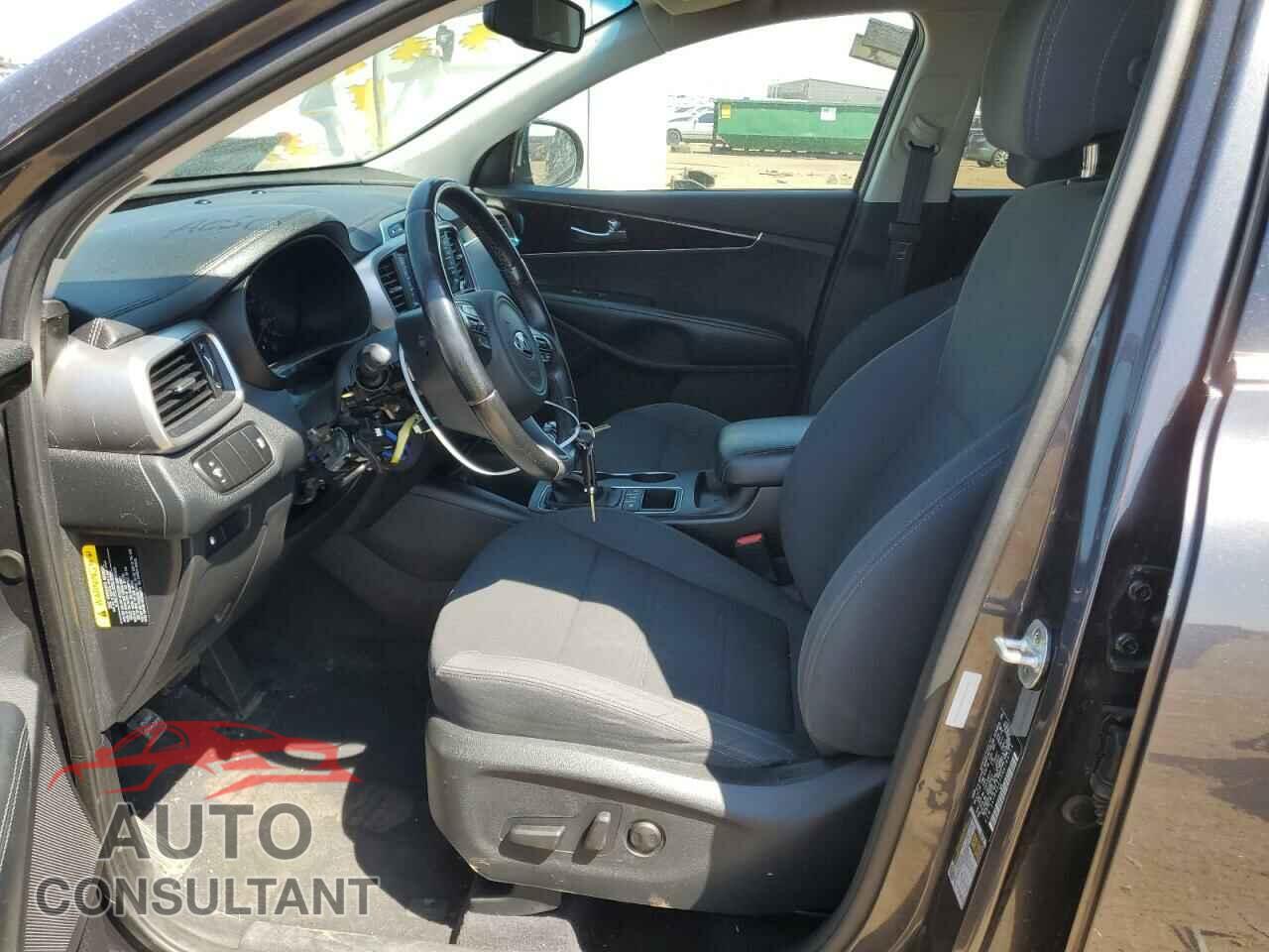 KIA SORENTO 2017 - 5XYPGDA33HG199755