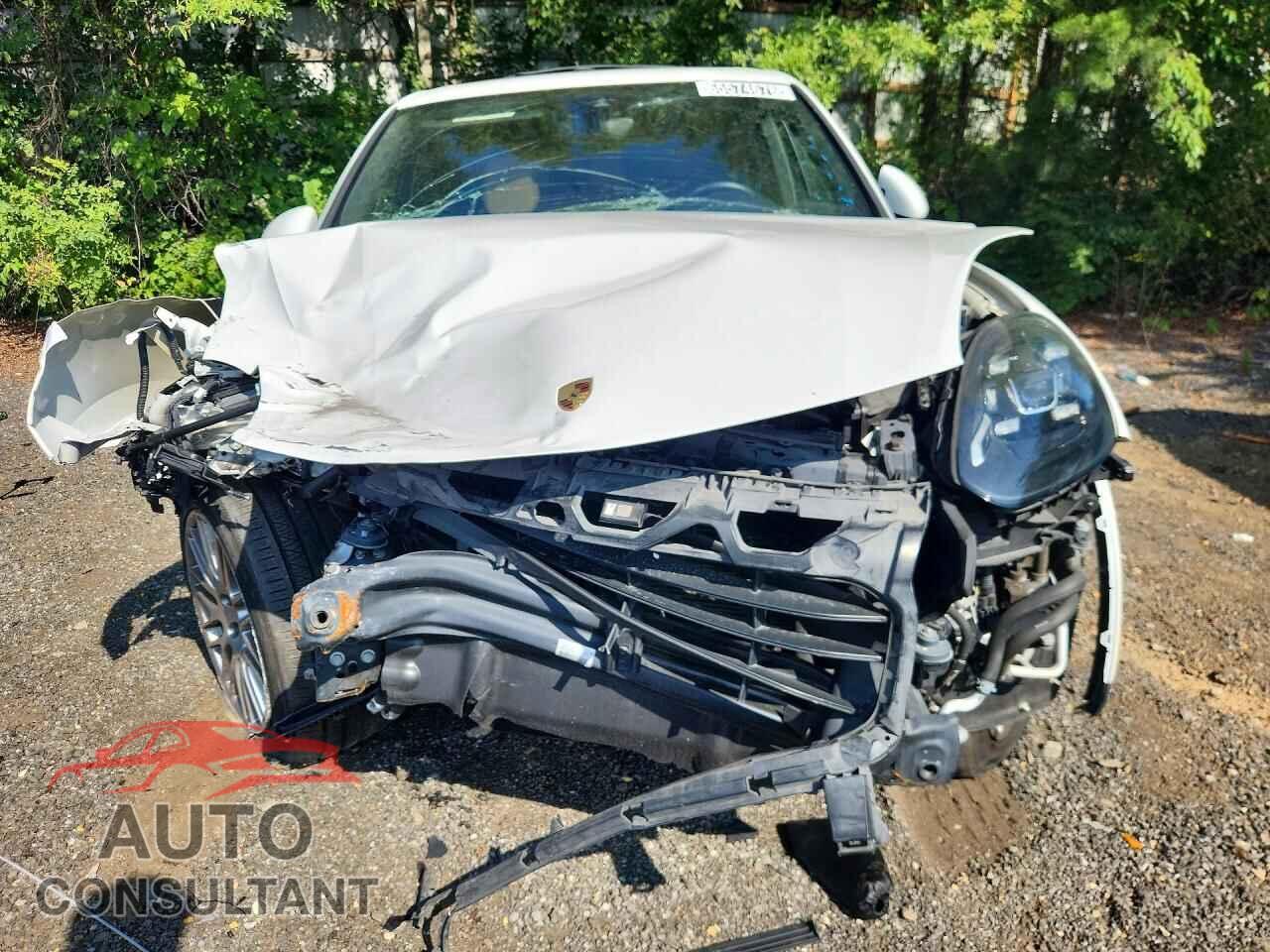 PORSCHE CAYENNE 2018 - WP1AE2A28JLA71463