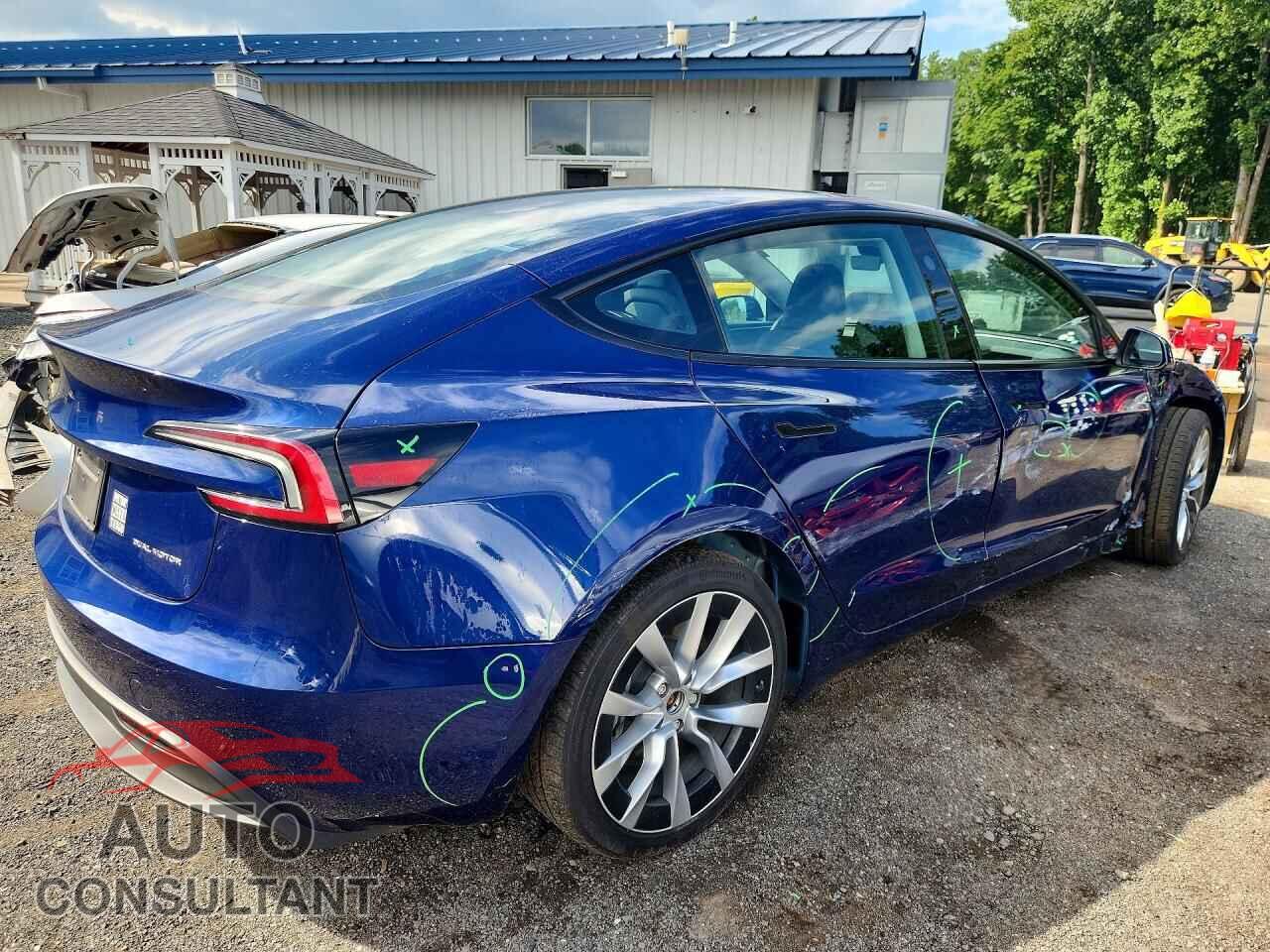 TESLA MODEL 3 2024 - 5YJ3E1EB2RF769354