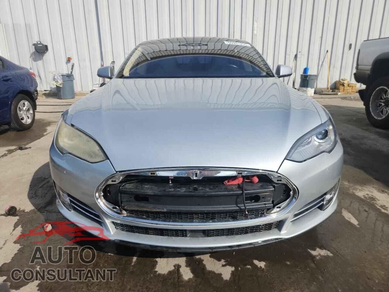 TESLA MODEL S 2014 - 5YJSA1H11EFP65171