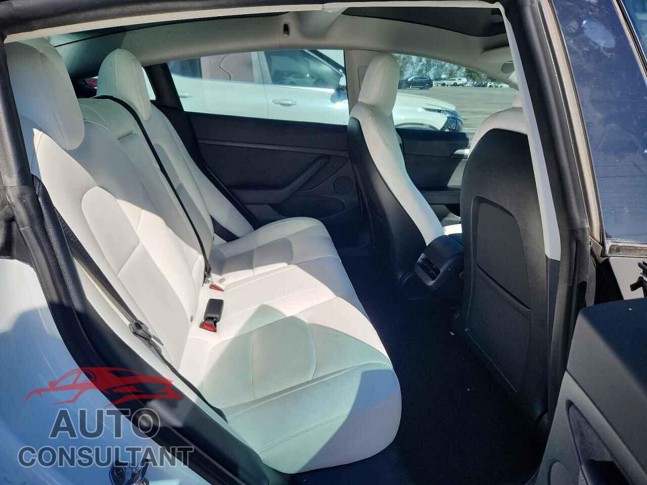 TESLA MODEL 3 2023 - 5YJ3E1EA1PF413904