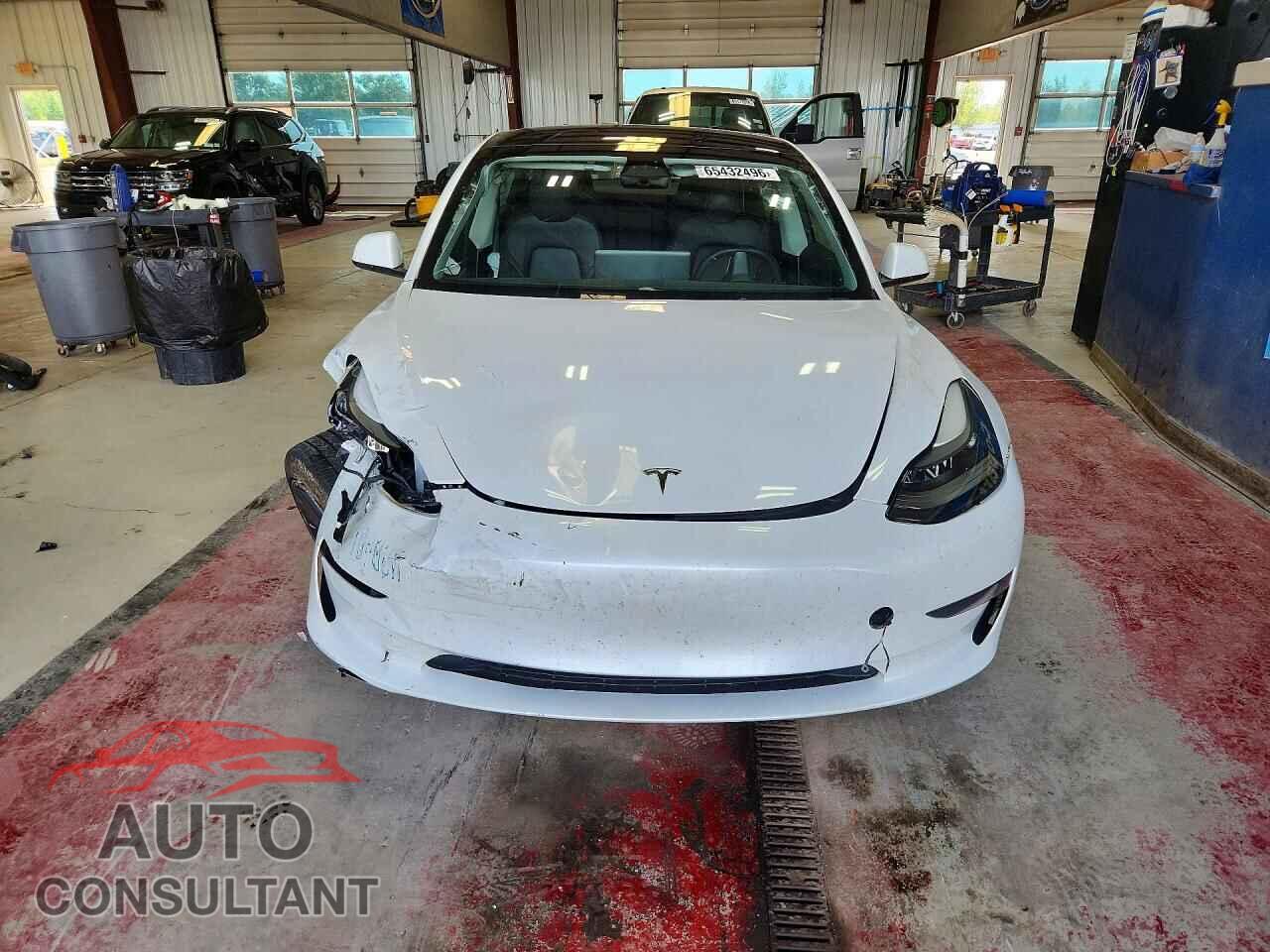 TESLA MODEL 3 2023 - 5YJ3E1EA9PF498698