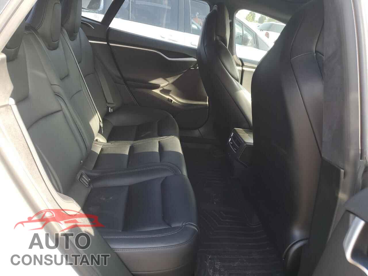 TESLA MODEL S 2018 - 5YJSA1E28JF257514