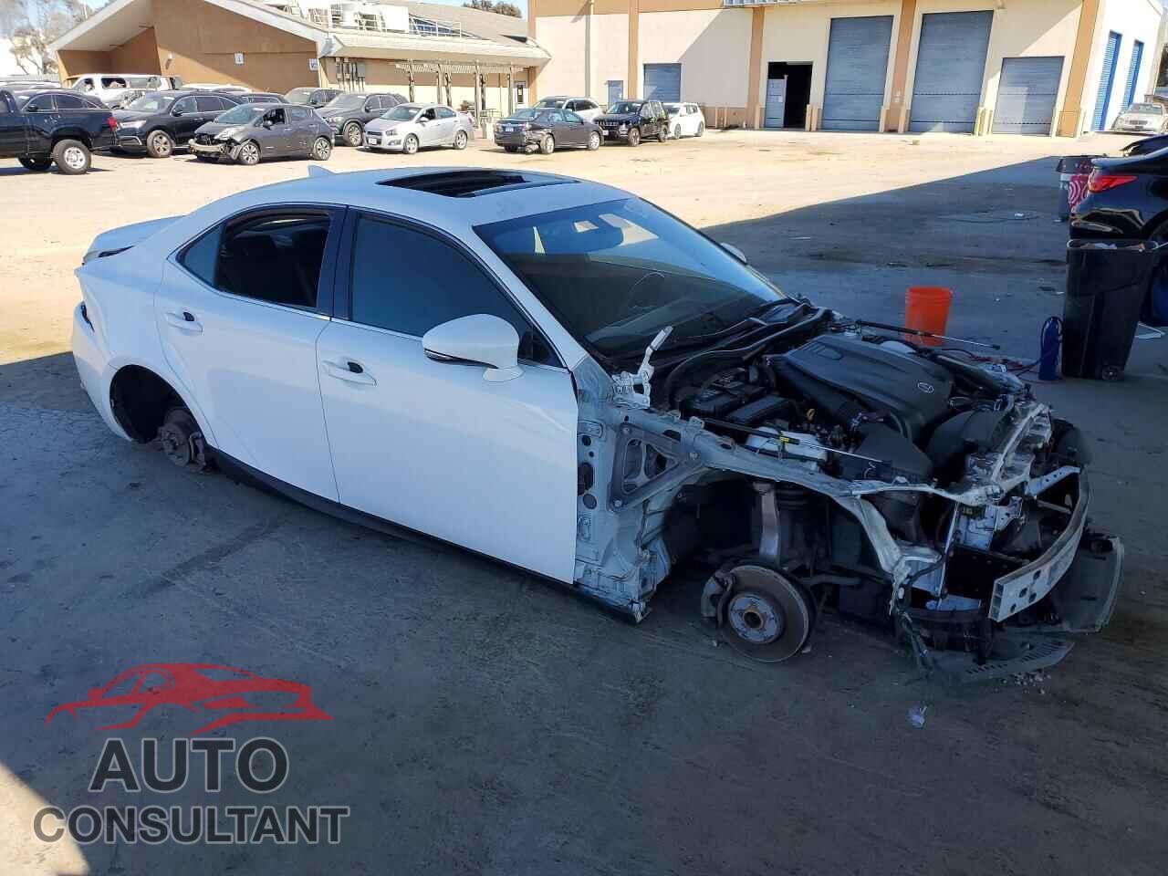 LEXUS IS 2014 - JTHBF1D23E5018347