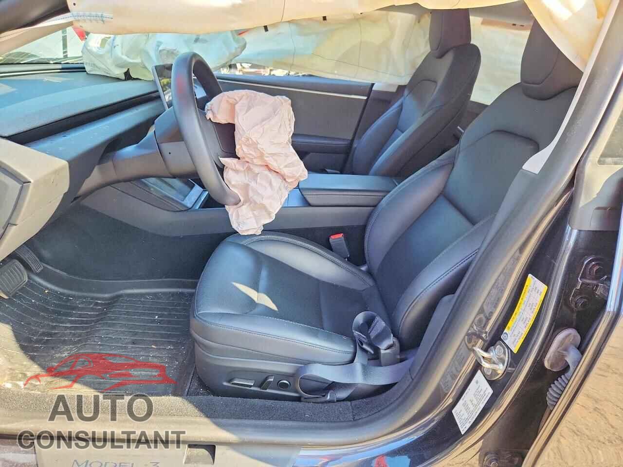 TESLA MODEL 3 2024 - 5YJ3E1EA7RF739743