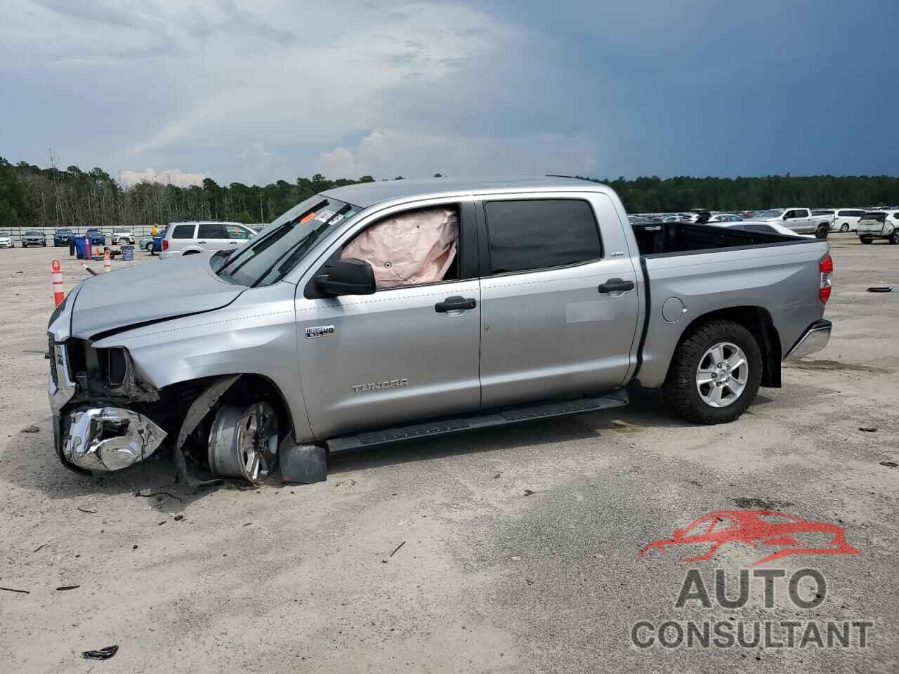 TOYOTA TUNDRA 2018 - 5TFDW5F13JX770036