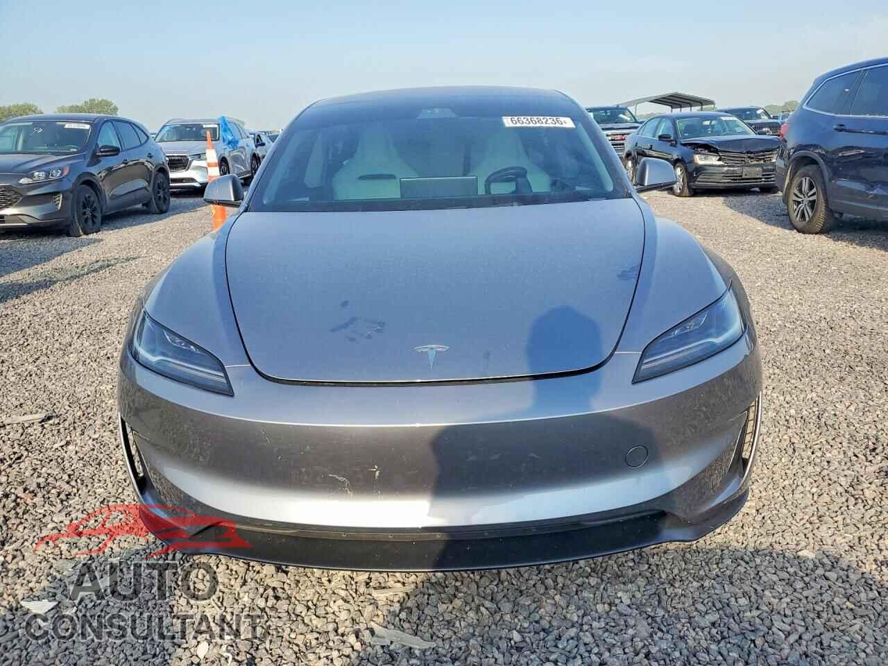 TESLA MODEL 3 2024 - 5YJ3E1ET3RF897126