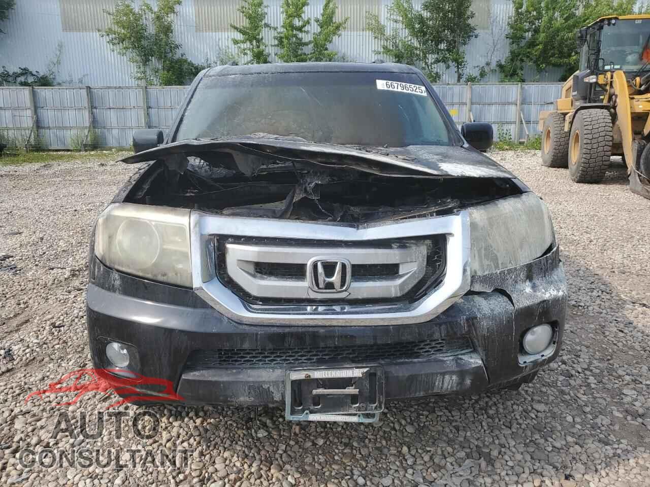 HONDA PILOT 2011 - 5FNYF4H93BB018928