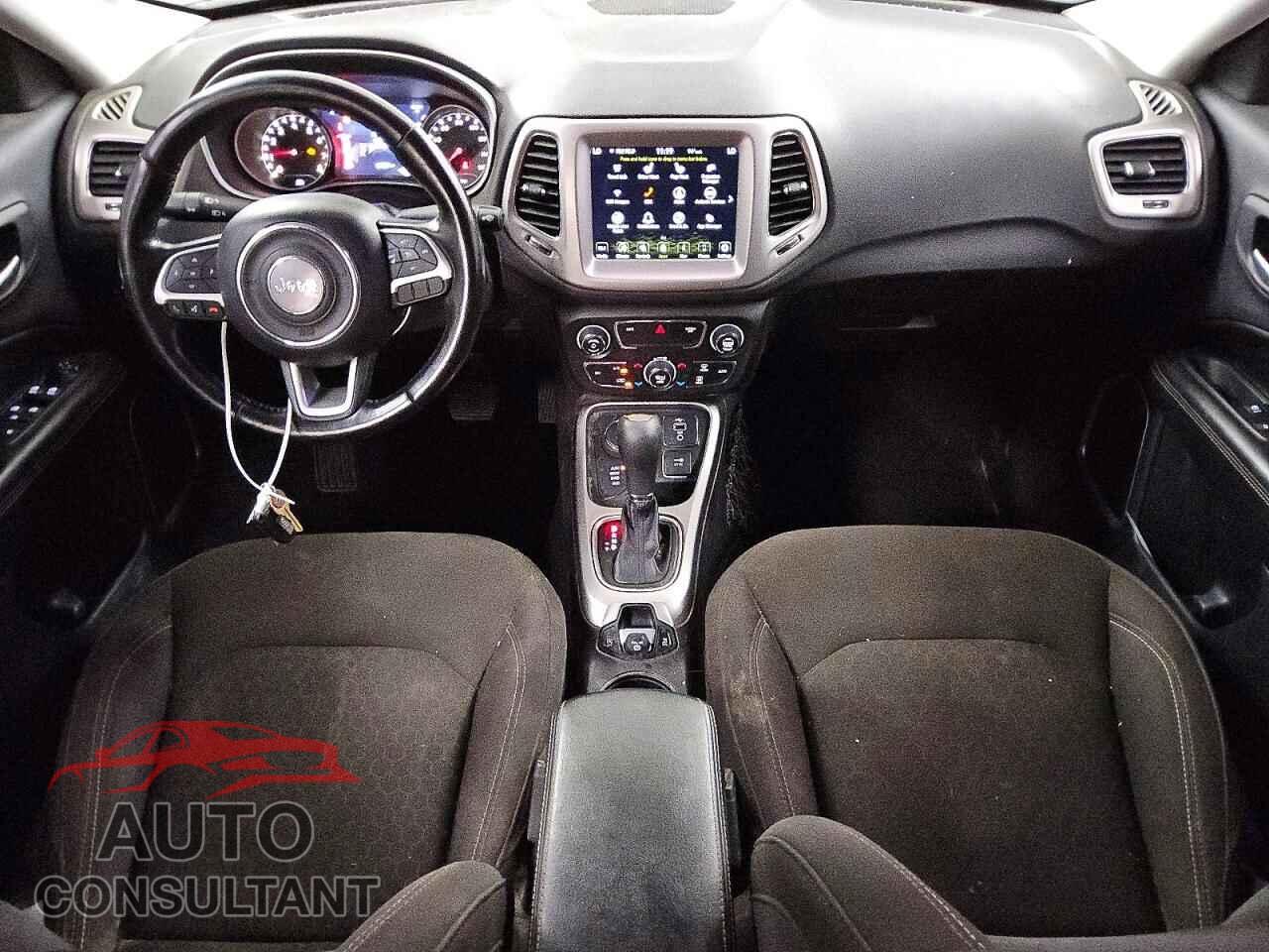 JEEP COMPASS 2020 - 3C4NJDAB3LT197327