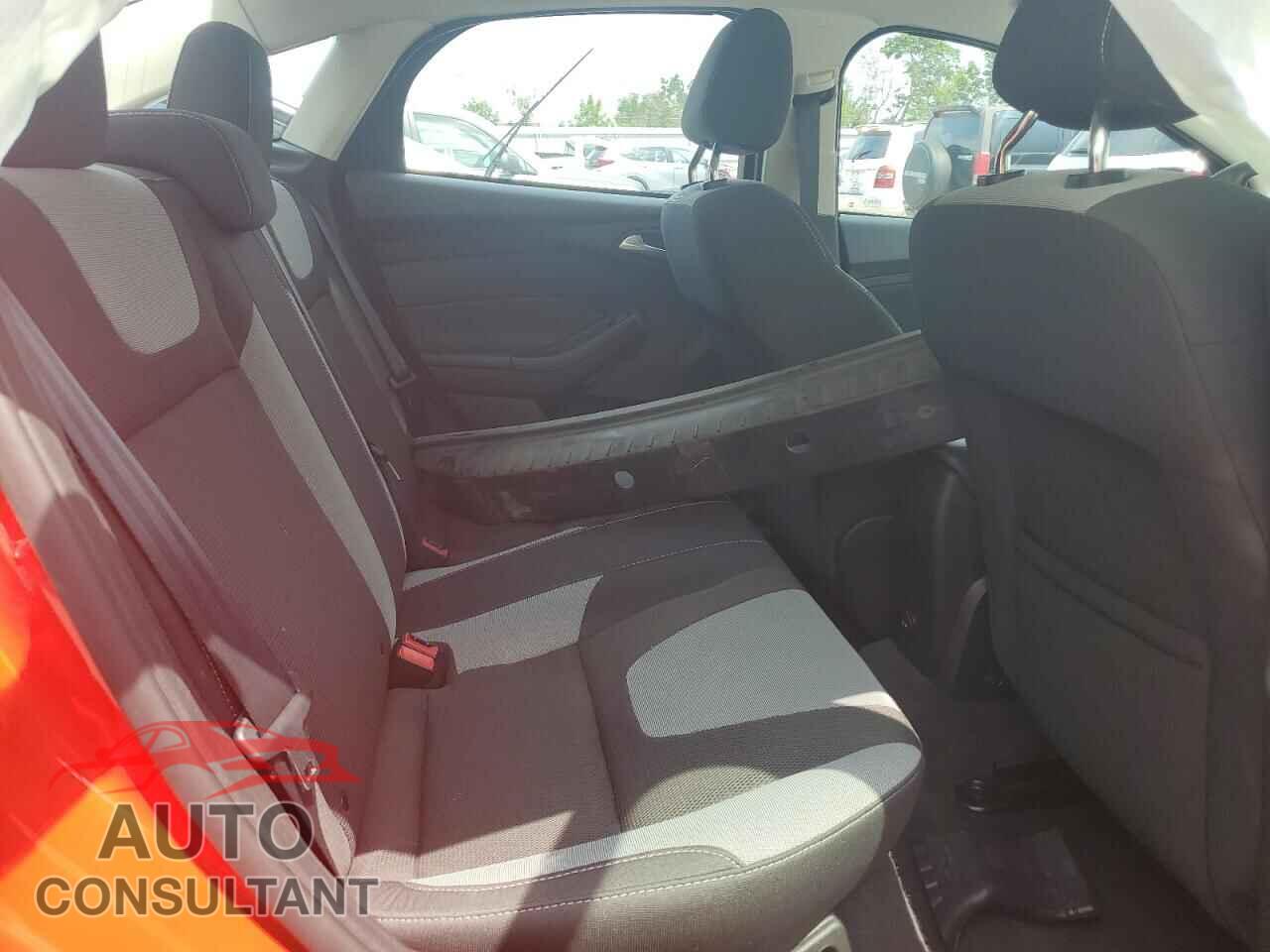 FORD FOCUS 2012 - 1FAHP3F27CL219328